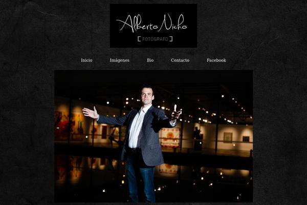 Bokeh_1_4_2 theme site design template sample