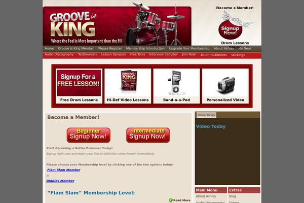 grooveisking.com site used Futura